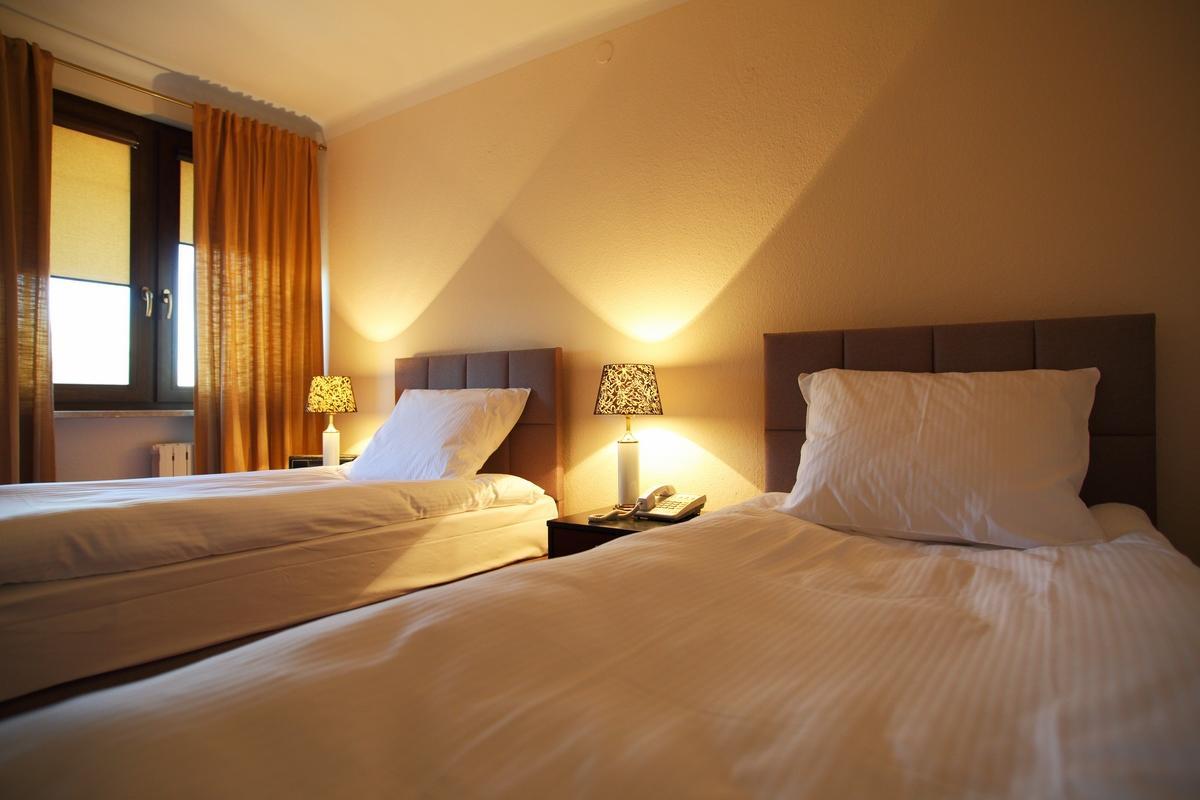 Inter Hotel Остролека Екстериор снимка