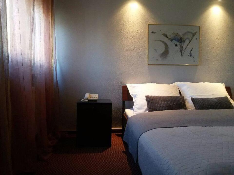 Inter Hotel Остролека Екстериор снимка
