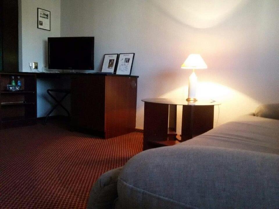 Inter Hotel Остролека Екстериор снимка